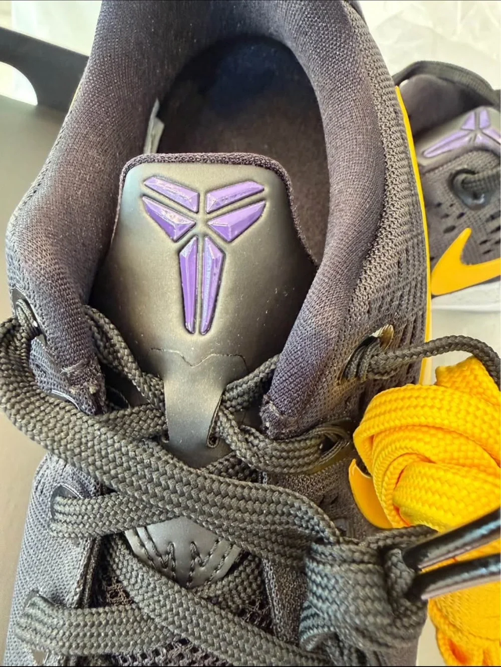 Nike Kobe IX Low EM (GS) “Lakers Away” Youth Black/Yellow Basketball Shoes